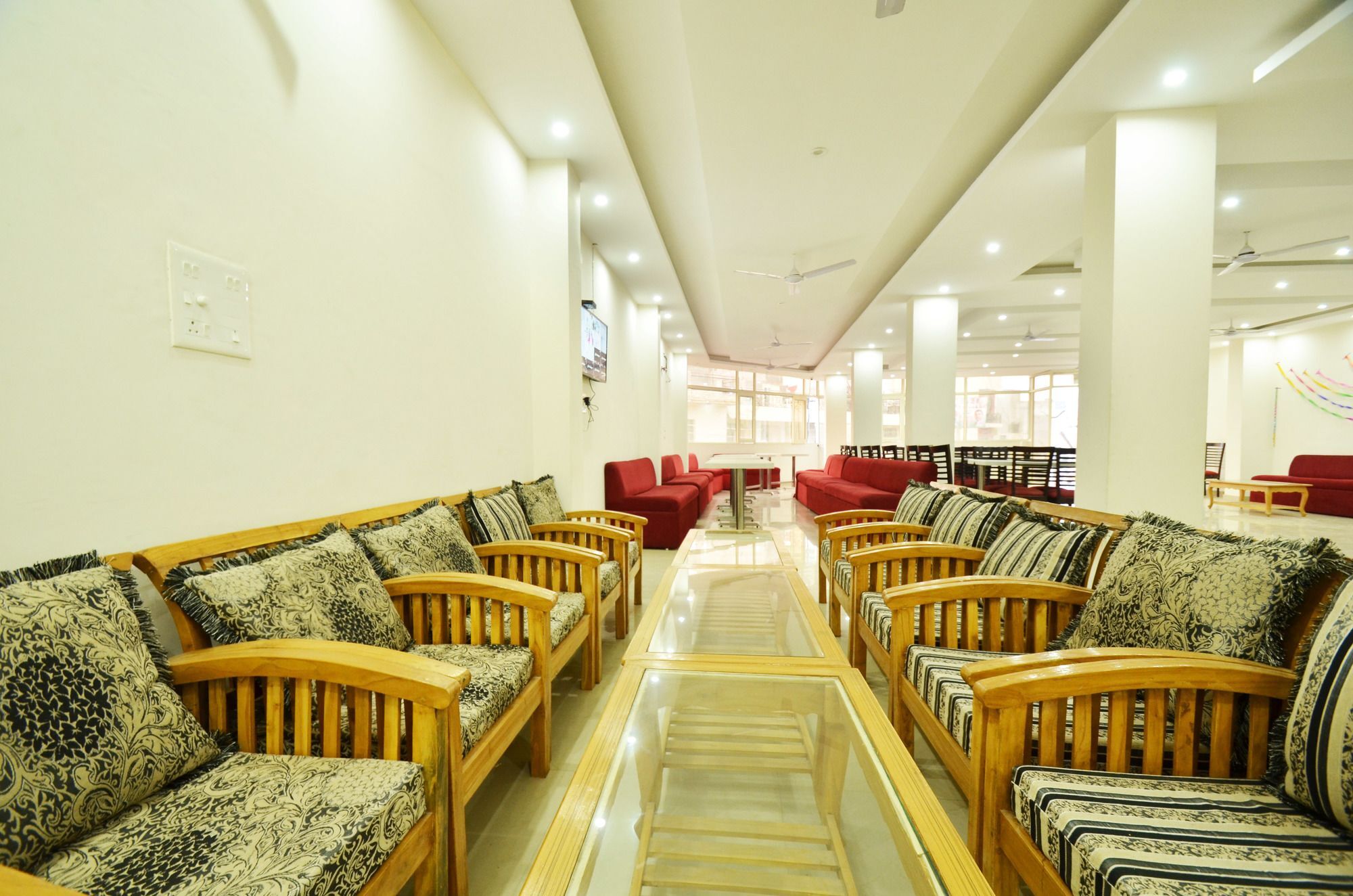 Oyo Platinum Inn Nayagaon Exterior foto